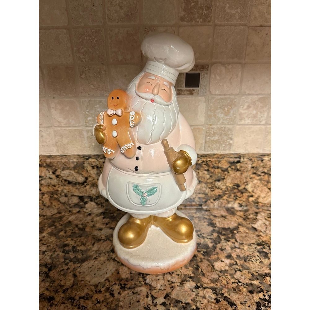 Pink santa gingerbread baker‎ christmas statue